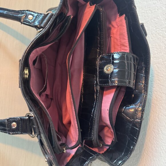 🖤 Liz Claiborne Black Crocodile-Embossed Satchel Handbag 🖤 - Picture 3 of 5